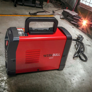 Aparat de sudură invertor 400A WerkBull Germany cu afișaj digital și valiză + CADOU mască solară automată